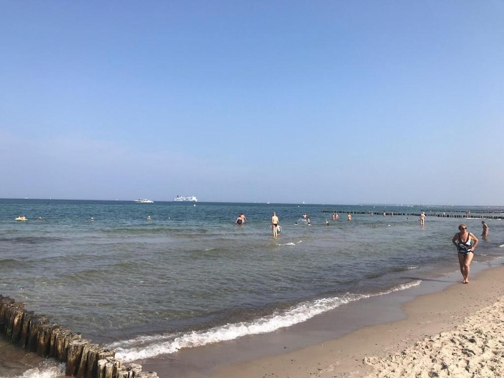 Exclusive Fewo In Warnemuende, 150M To The Beach, 2 Bathrooms, 2 Bedrooms, Sauna, Wifi And Much More. Rostock Buitenkant foto