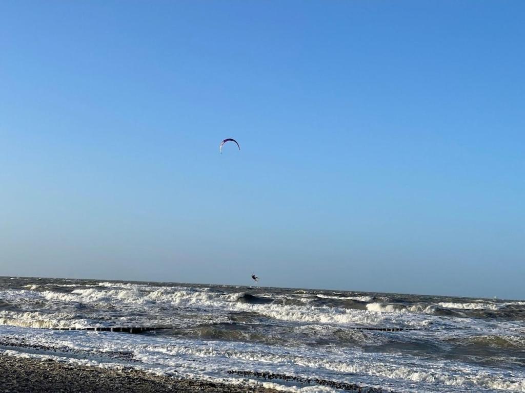 Exclusive Fewo In Warnemuende, 150M To The Beach, 2 Bathrooms, 2 Bedrooms, Sauna, Wifi And Much More. Rostock Buitenkant foto